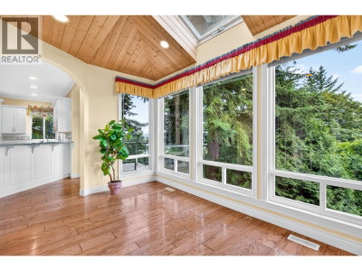 688 CITADEL Drive | Port Coquitlam British Columbia | Slide Image Fifteen