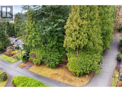 3091 ROYAL Avenue | North Vancouver British Columbia | Slide Image Eight