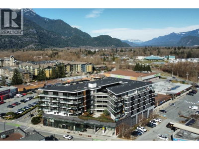 1365 PEMBERTON Avenue | Squamish British Columbia | Slide Image Twenty-four