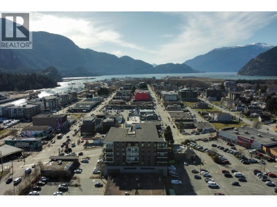 1365 PEMBERTON Avenue | Squamish British Columbia | Slide Image Twenty-five
