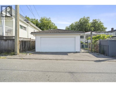 1855 53RD Avenue | Vancouver British Columbia | Slide Image Twenty-nine
