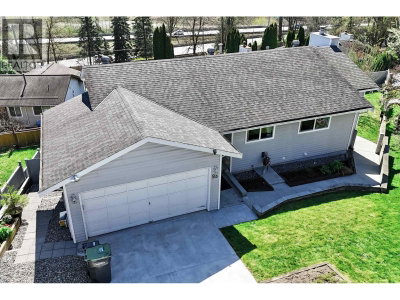 93 WARRICK Street | Coquitlam British Columbia | Slide Image Forty