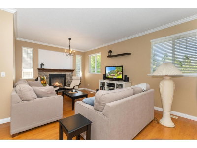 35347 KINLOCH Place | Abbotsford British Columbia | Slide Image Fourteen