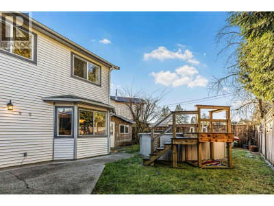 11125 232ND Street | Maple Ridge British Columbia | Slide Image Twenty-seven