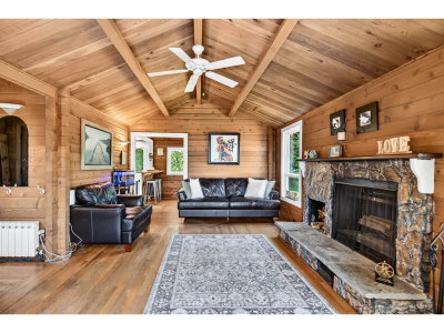 9560 MONTE VISTA Street | Mission British Columbia | Slide Image Eight