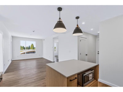 27218 ALDERGROVE TOWN CENTRE Drive | Langley British Columbia | Slide Image Six