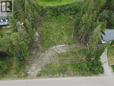 2123 KINGLET Road | Lakeside Rural British Columbia | Slide Image One