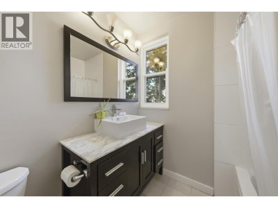 2270 DAWES HILL Road | Coquitlam British Columbia | Slide Image Twelve
