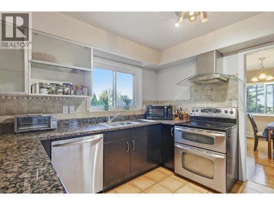 2270 DAWES HILL Road | Coquitlam British Columbia | Slide Image Nine