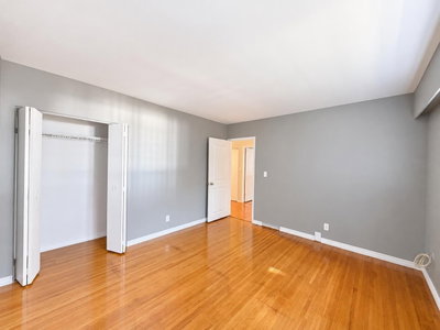 12501 53 Avenue | Surrey British Columbia | Slide Image Ten