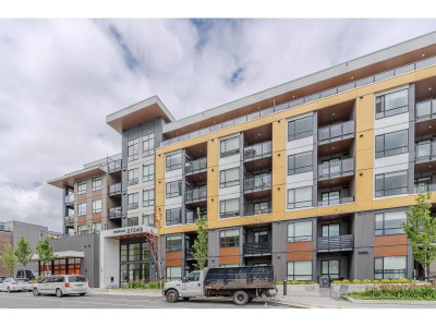 27249 ALDERGROVE TOWN CENTRE Drive | Langley British Columbia | Slide Image Three