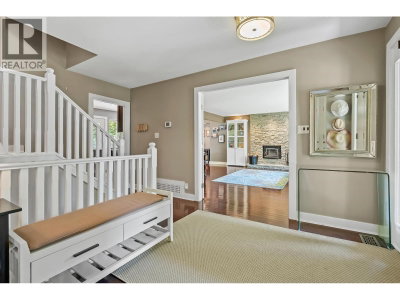 7965 BURNFIELD Crescent | Burnaby British Columbia | Slide Image Twelve
