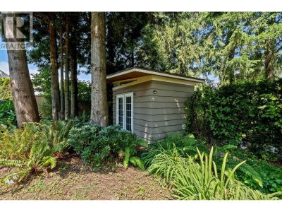 7965 BURNFIELD Crescent | Burnaby British Columbia | Slide Image Thirty-three