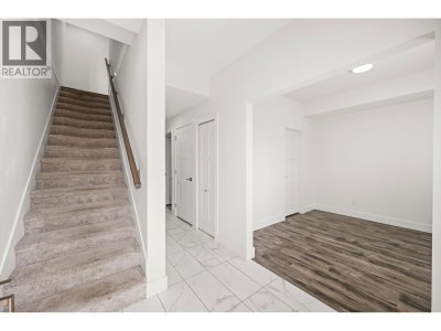 3423 ROXTON Avenue | Coquitlam British Columbia | Slide Image Twelve