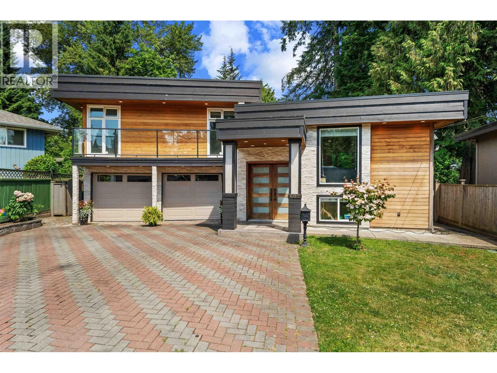 603 RIALTO Court, Coquitlam, British Columbia V3J 6K7