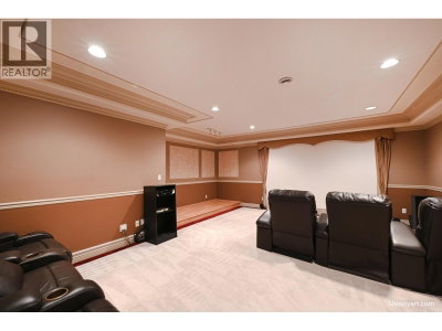 3063 PLATEAU Boulevard | Coquitlam British Columbia | Slide Image Thirty