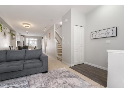 30989 WESTRIDGE Place | Abbotsford British Columbia | Slide Image Five