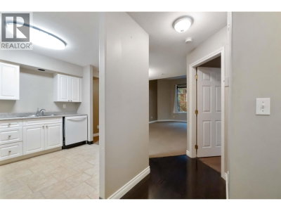 20556 113 Avenue | Maple Ridge British Columbia | Slide Image Five