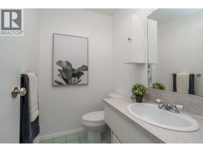 7371 MONTECITO Drive | Burnaby British Columbia | Slide Image Nine