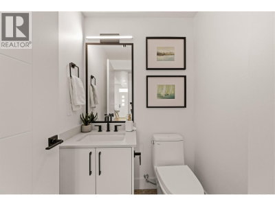 2808 ST. GEORGE Street | Port Moody British Columbia | Slide Image Nineteen