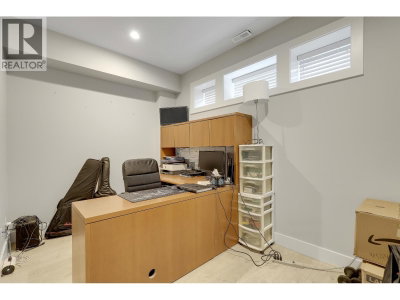 806 GAUTHIER Avenue | Coquitlam British Columbia | Slide Image Nineteen