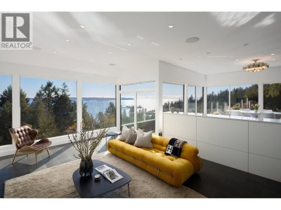 3460 ROCKVIEW Place | West Vancouver British Columbia | Slide Image Six