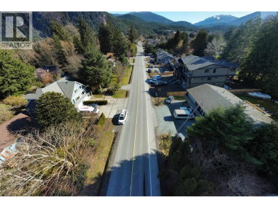 1352 JUDD Road | Squamish British Columbia | Slide Image Thirty-three