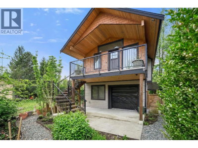 41281 MEADOW Avenue | Squamish British Columbia | Slide Image Thirty-two