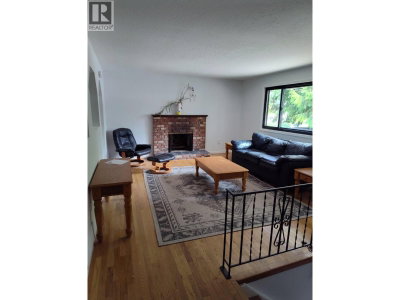 3821 CLEMATIS Crescent | Port Coquitlam British Columbia | Slide Image Ten