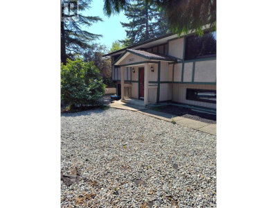 3821 CLEMATIS Crescent | Port Coquitlam British Columbia | Slide Image Nineteen