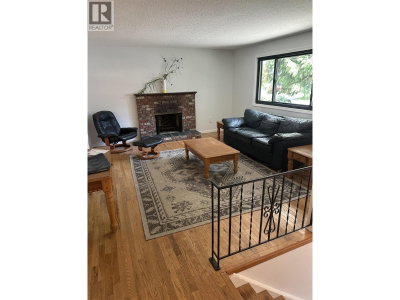 3821 CLEMATIS Crescent | Port Coquitlam British Columbia | Slide Image Three