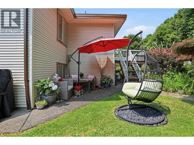 23711 106 Avenue | Maple Ridge British Columbia | Slide Image Seven