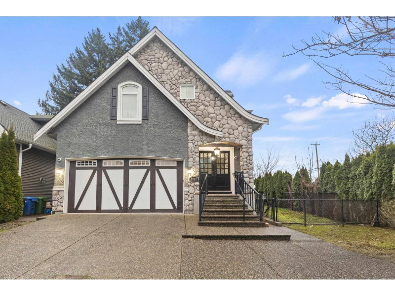 2012 BEAVER STREET Street Abbotsford British Columbia, V2T 3C4 - 6 Bedrooms Home For Sale