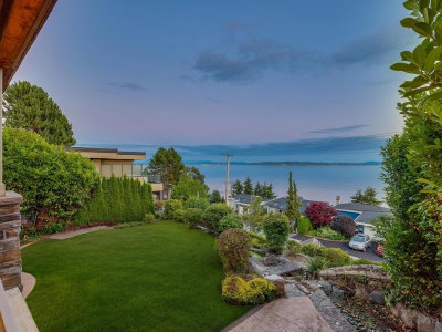 14334 SUNSET Drive | White Rock British Columbia | Slide Image Thirty-four