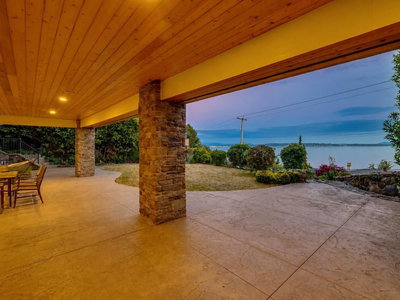 14334 SUNSET Drive | White Rock British Columbia | Slide Image Forty