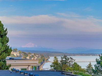 14334 SUNSET Drive | White Rock British Columbia | Slide Image Six
