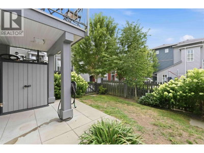 24076 112 Avenue | Maple Ridge British Columbia | Slide Image Thirty-seven