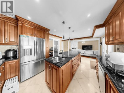 6332 BROOKS Street | Vancouver British Columbia | Slide Image Nine