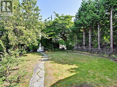 2216 41ST Avenue | Vancouver British Columbia | Slide Image Thirty-five