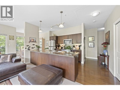 2353 MARPOLE Avenue | Port Coquitlam British Columbia | Slide Image Four
