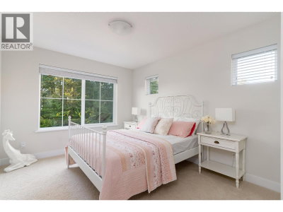 25340 BOSONWORTH Avenue | Maple Ridge British Columbia | Slide Image Nineteen