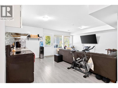 25340 BOSONWORTH Avenue | Maple Ridge British Columbia | Slide Image Twenty-three