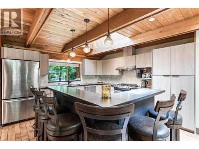 22567 127 Avenue | Maple Ridge British Columbia | Slide Image Nine