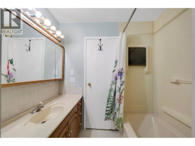 38397 BUCKLEY Avenue | Squamish British Columbia | Slide Image Thirteen