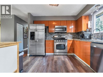 1231 PRAIRIE Avenue | Port Coquitlam British Columbia | Slide Image Nine