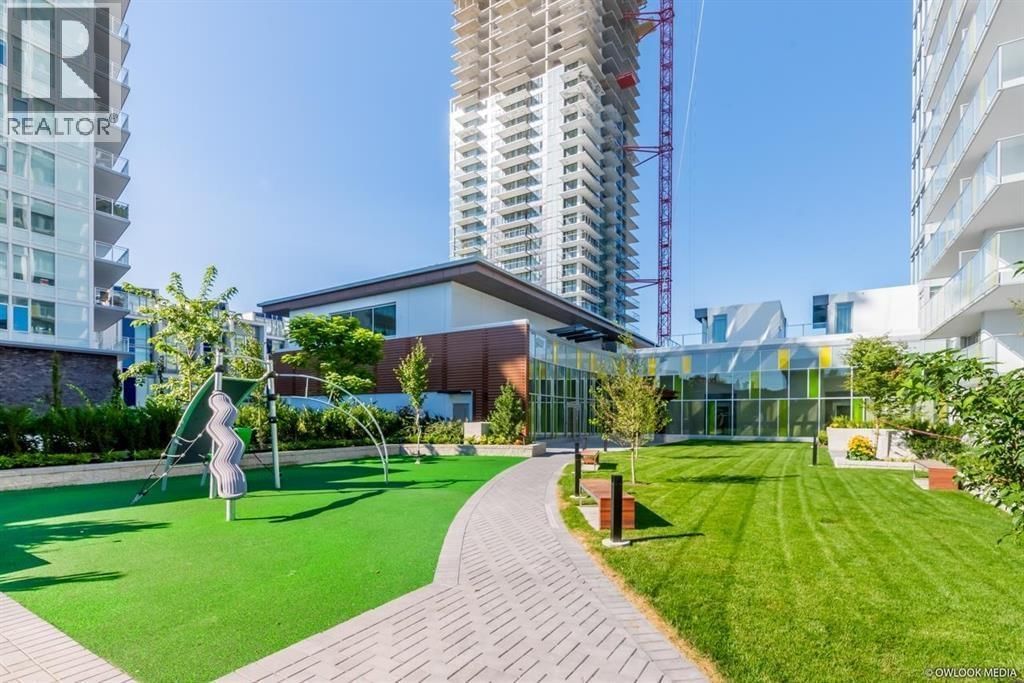 6700 DUNBLANE Avenue, Vancouver, British Columbia V5H 0J3