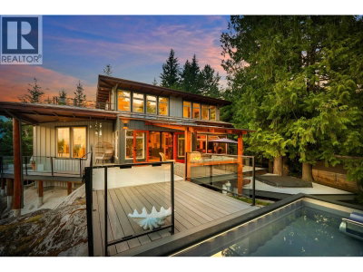 40781 THUNDERBIRD Ridge | Squamish British Columbia | Slide Image Twenty-nine