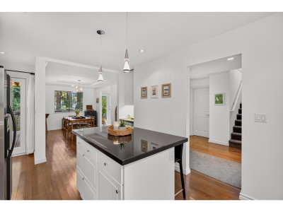 12741 16 Avenue | White Rock British Columbia | Slide Image Seventeen
