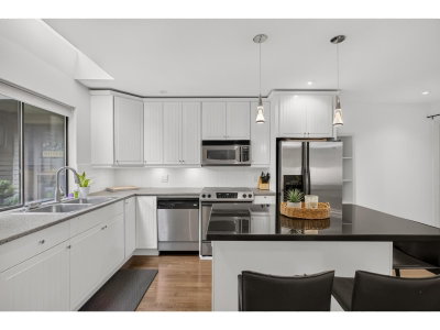 12741 16 Avenue | White Rock British Columbia | Slide Image Nineteen