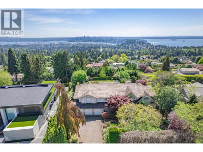 740 KNOCKMAROON Road | West Vancouver British Columbia | Slide Image Thirty-one